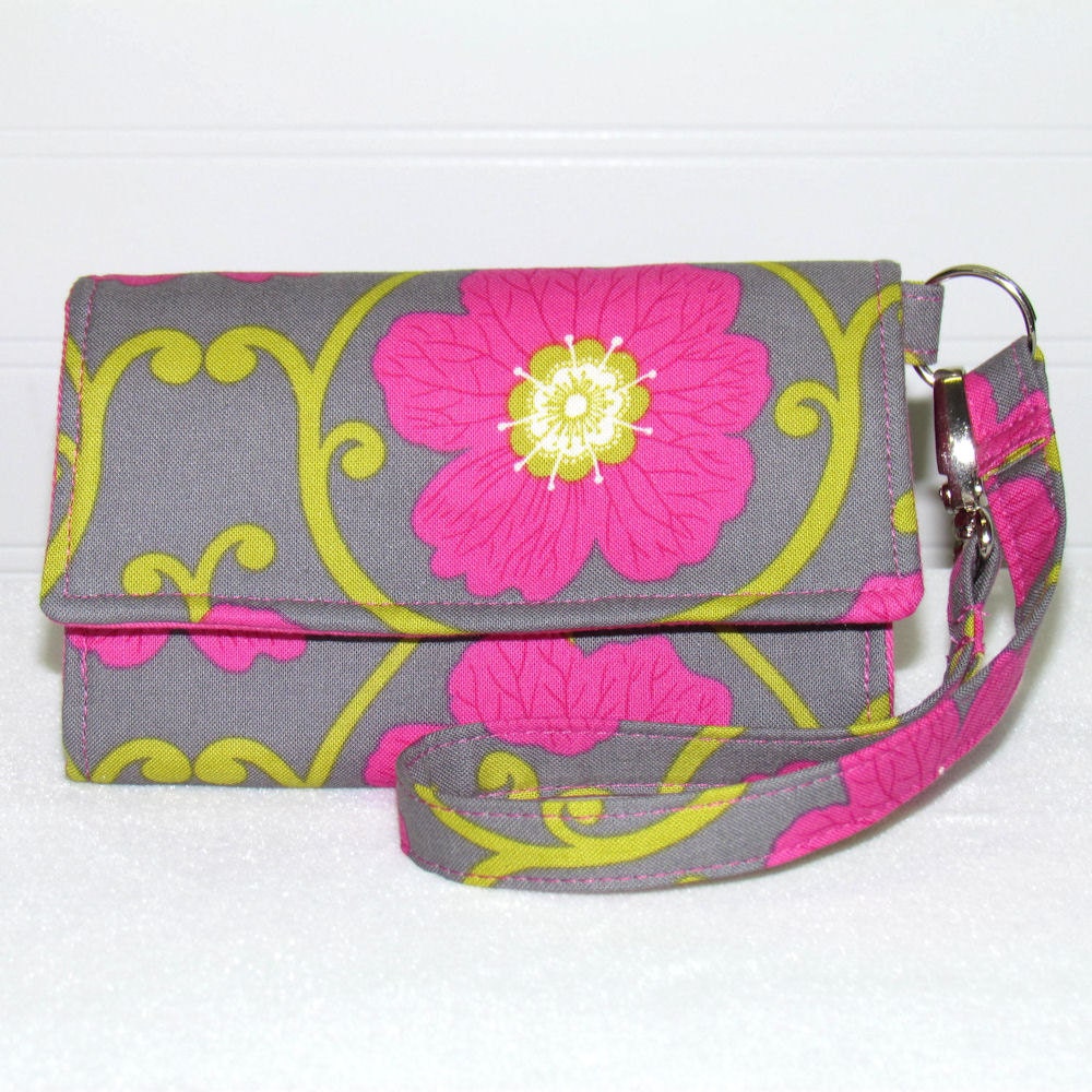 LITTLE TECH Cell Phone Wallet Wristlet iPhone Case for Smart Phones / Fuchsia Pink Blooms on Gray
