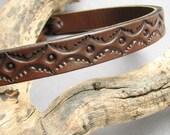 Brown Leather Choker - Tooled Lace Design - Retro Neck-Wear