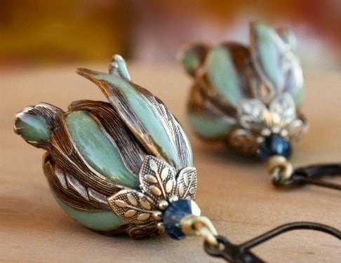 Flower earrings, dangle, blue, green, crystal, , gift for her, weddings, bridesmaid