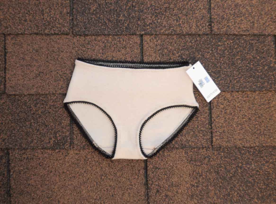 SALE /// SIze S classic cut undies merino wool off-white