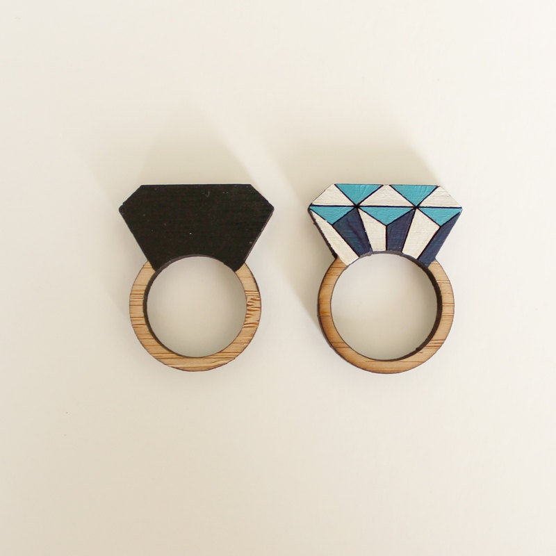 Bamboo Silhouette Diamond Ring