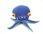 Ralfie Pentapod Cotton Monster
