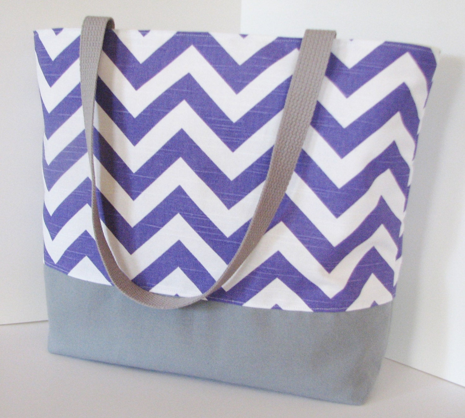 Set of 8 . Tote . Standard size . Chevron beach bag . Purple White gray - Design Your Own . chevron tote . great bridesmaid gifts