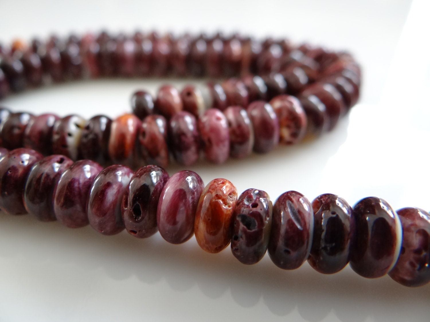 1/2 STRAND---All Natural--Purple Spiney Oyster Smooth Rondelles