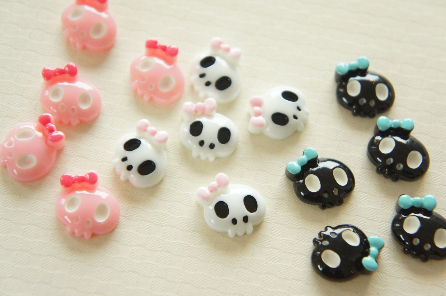 9 pcs Skull Face cabochon (16mm) IK119