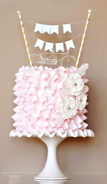 IN TANDEM: Personalized Tandem Bike Wedding Cake Topper