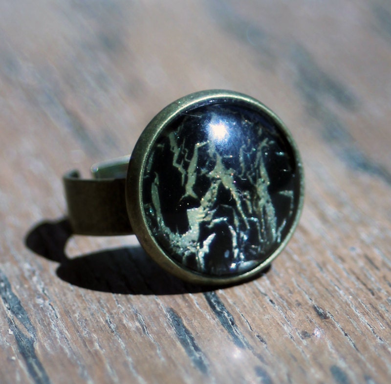 Crackle Cabochon Polish Ring - Adjustable