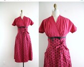 50% off Shop Closing Sale 40s Vintage Day Dress . Cerise Pink . Calico . Tie Waist . Step Lightly Dress . XS