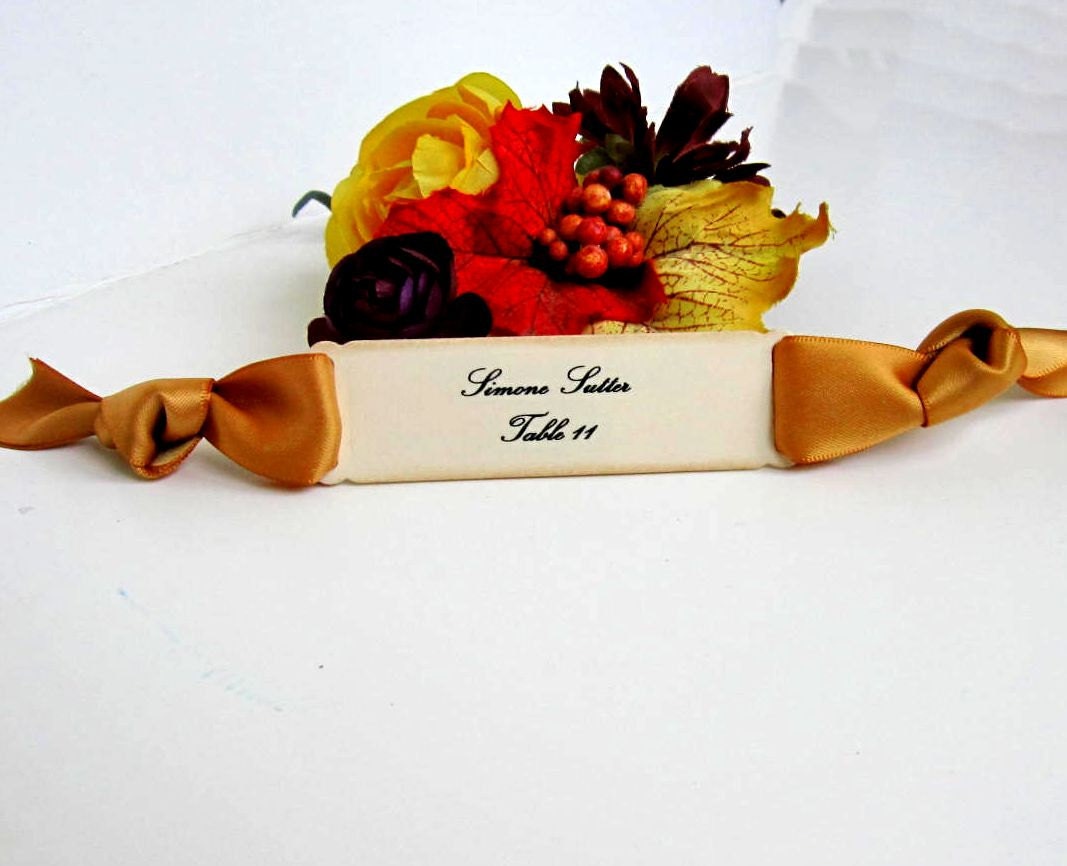 Escort card - Place card - Seating Chart - Wedding - Ribbon