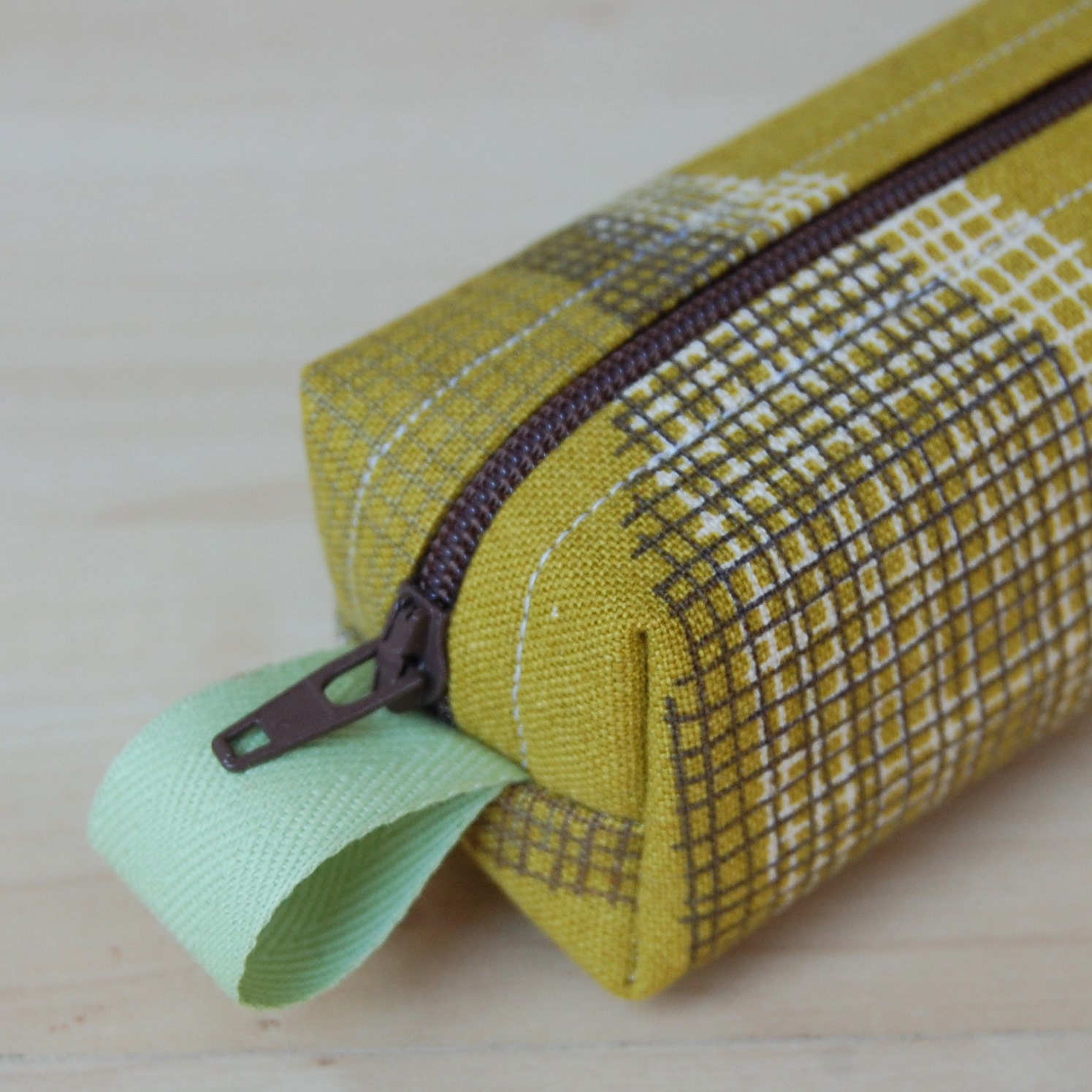 Ettofe Vases Skinny Mini Roll (pencil or makeup case)