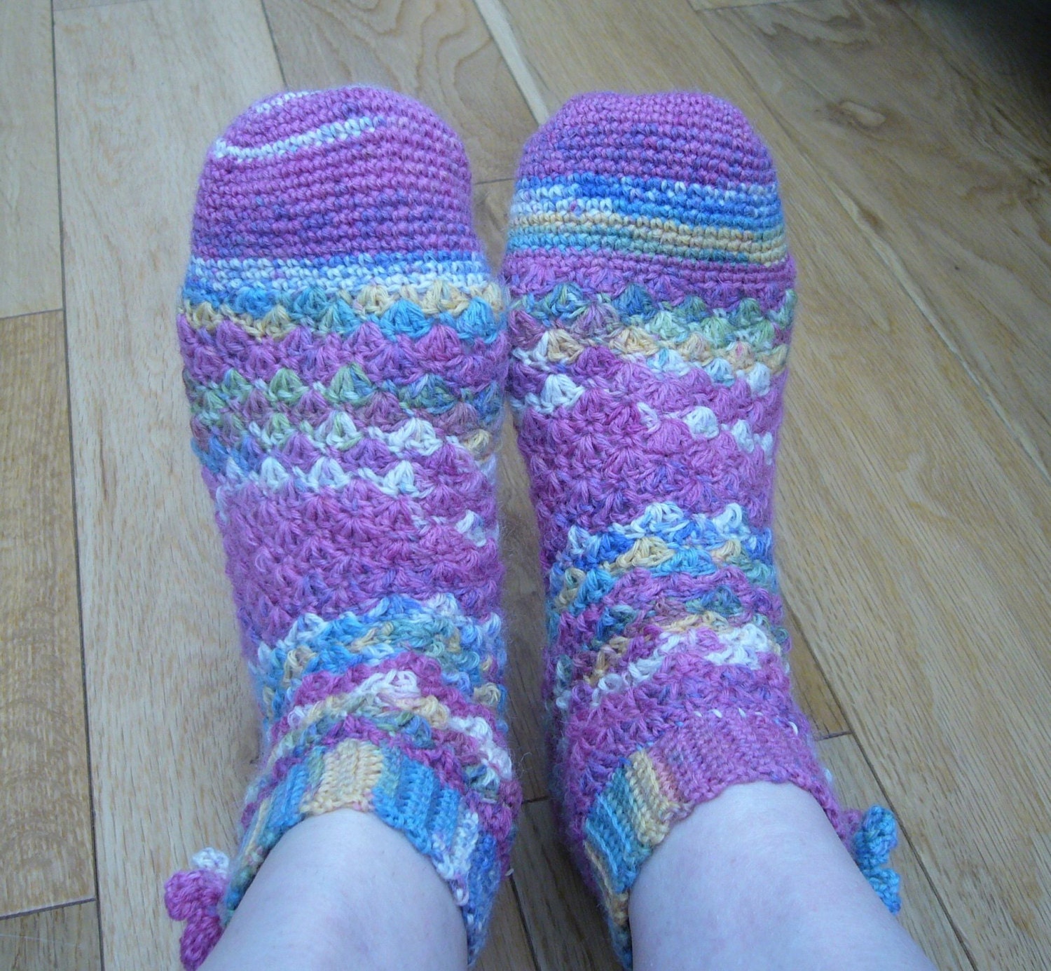 Crochet Pink ladies socks in UK Size 3-4 (ready to ship)