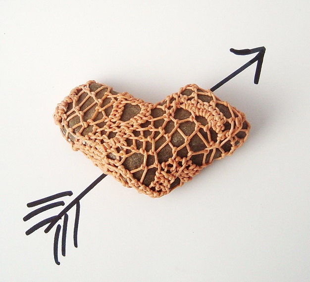 Crocheted Heart Rock,Woven  Paperweight, Gift for Her, Valentine Home Decor, I Love You Gift