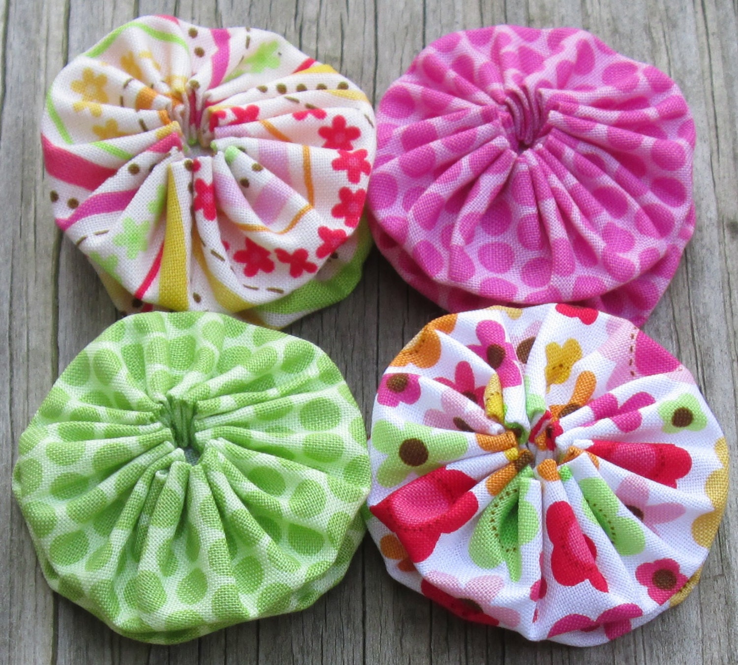 Green  Pink Polka dot Floral HandMade 2-inch YO YO 8 fabric yoyo pieces