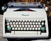Olympia SM9 Working Manual Typewriter with Case