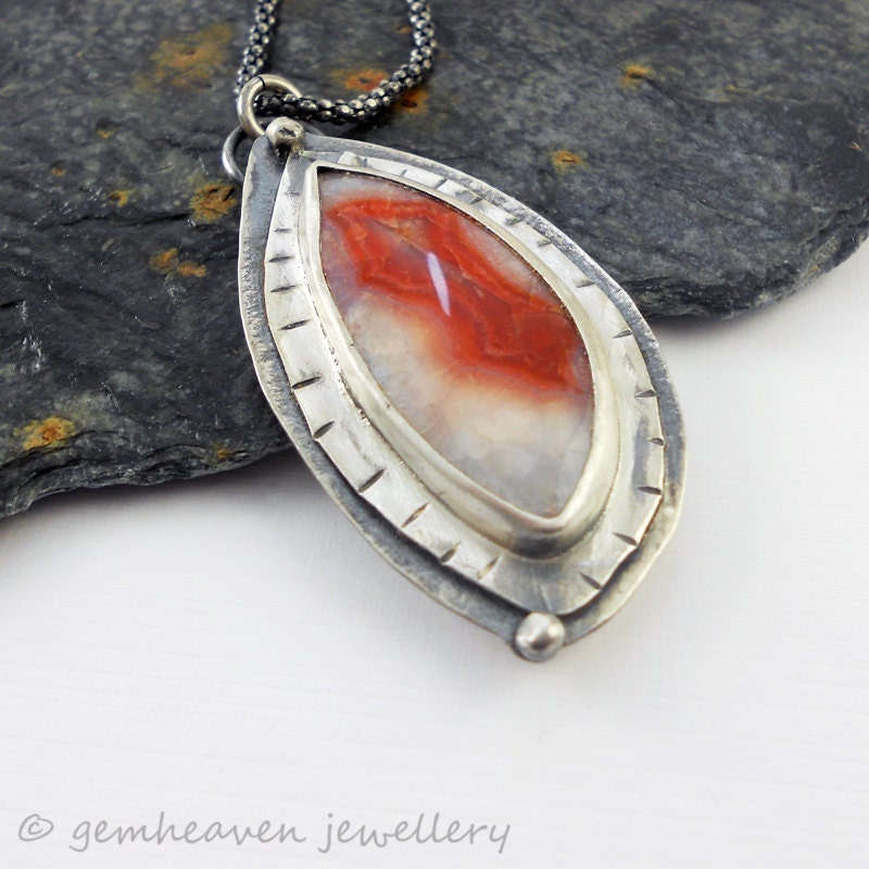 xX ON SALE 50% OFF Xx Agate and Sterling silver pendant Necklace  - Beauty within -