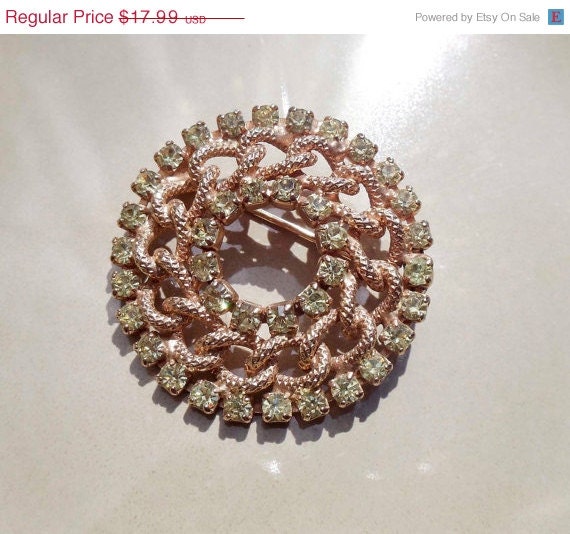 Summer Sale Vintage gold brooch green rhinestones