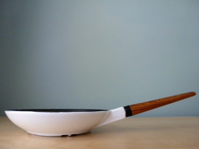 Mid-Century ECI Club Colorcast Enamelware Skillet