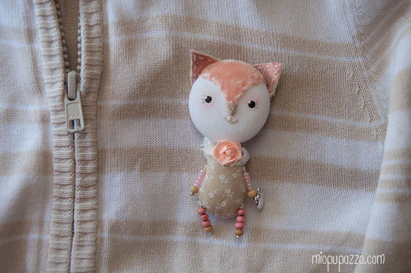 Art Doll Pale Pink Cute Kitty Brooch