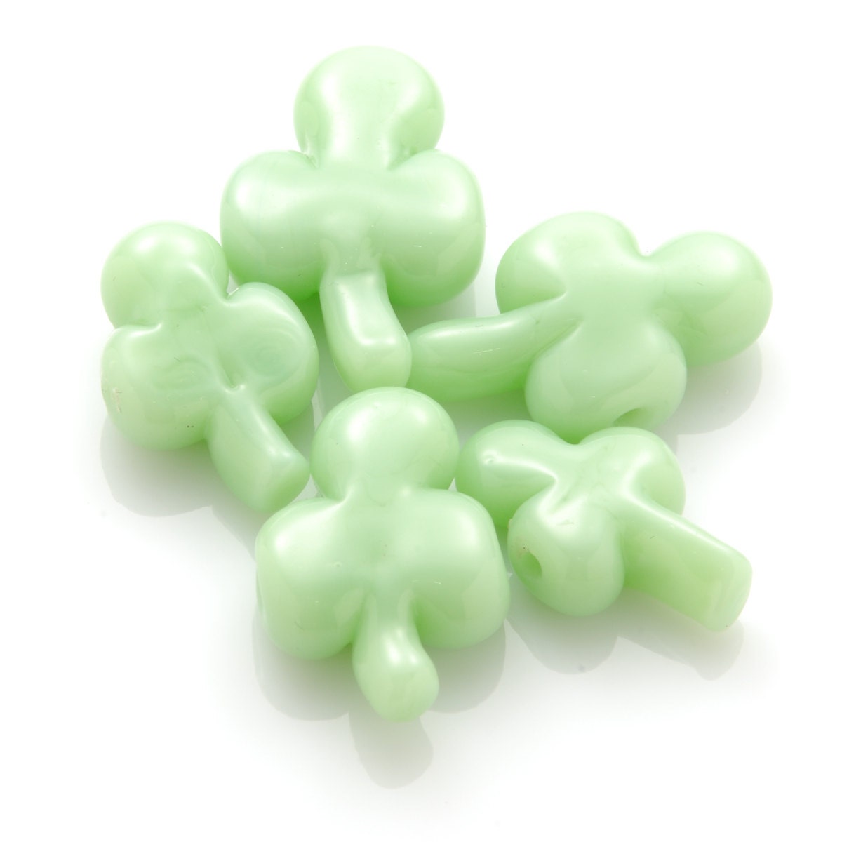 5 clover beads