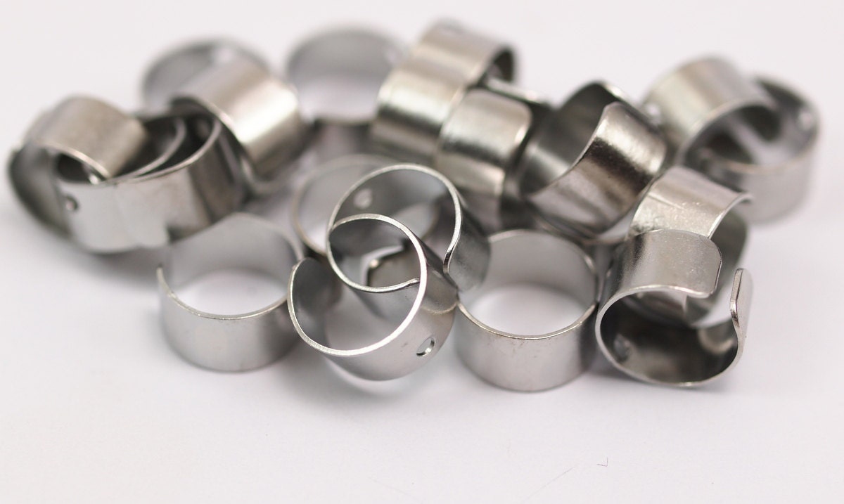 30  Nickel Free Brass Ear Cuffs with One Hole round  findings , Nickel free (9 mm) brs 000