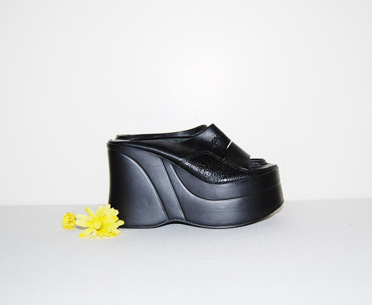 Vintage Shoe Black  Wedge Platform