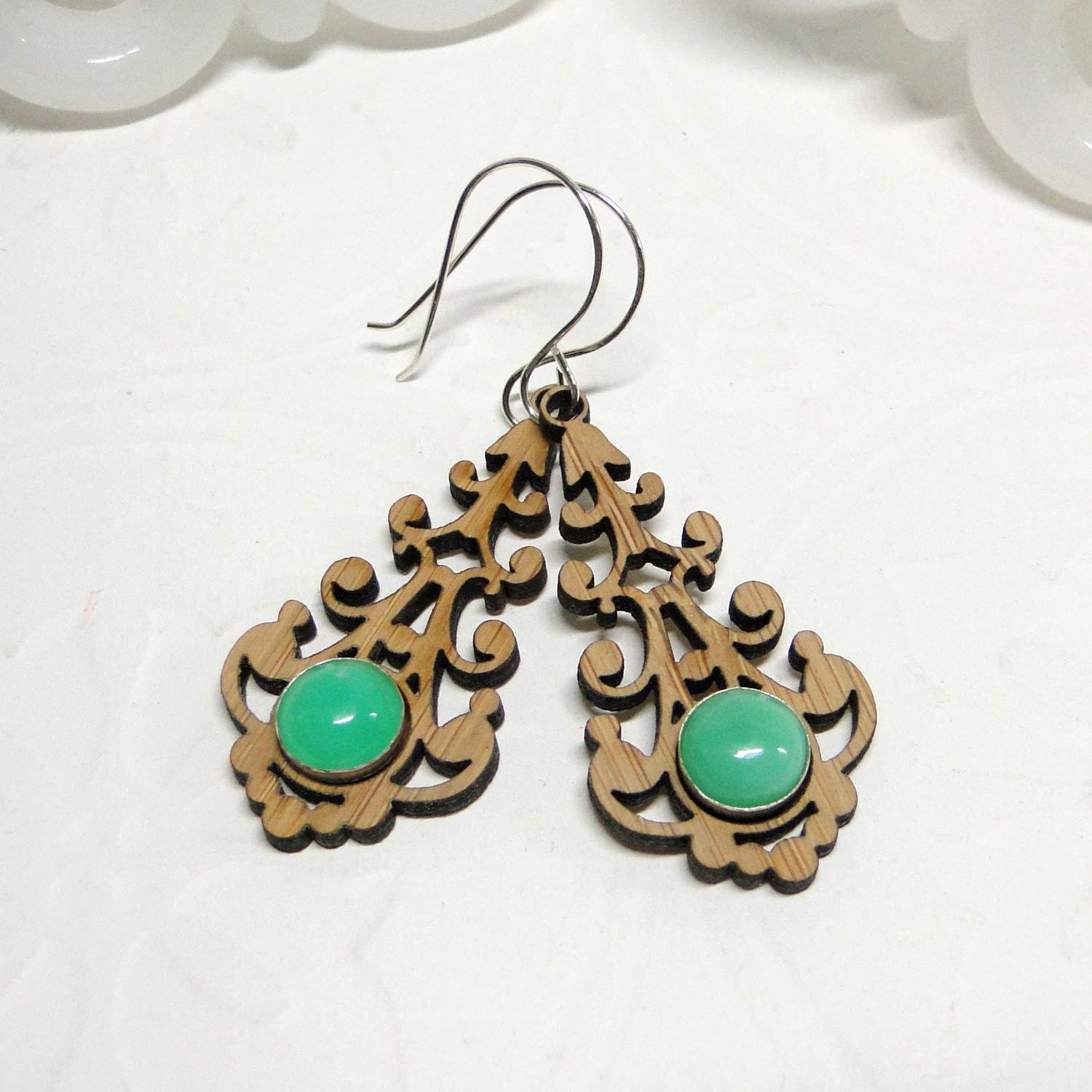Chandelier Earrings in bamboo with chrysoprase
