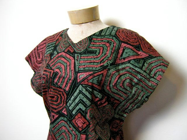 Vintage 80s graphic tribal wiggle dress // cap sleeves