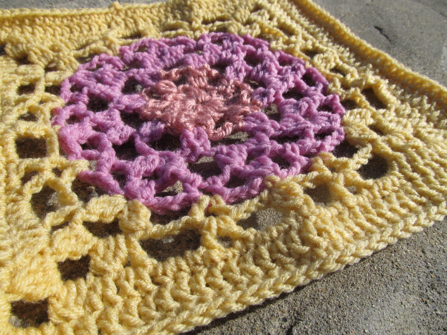 it's a cluster 12" crochet square - easy block motif pattern