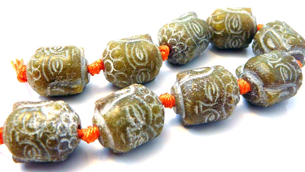 Buddha Face - Jade Beads - Carved - 9 pieces