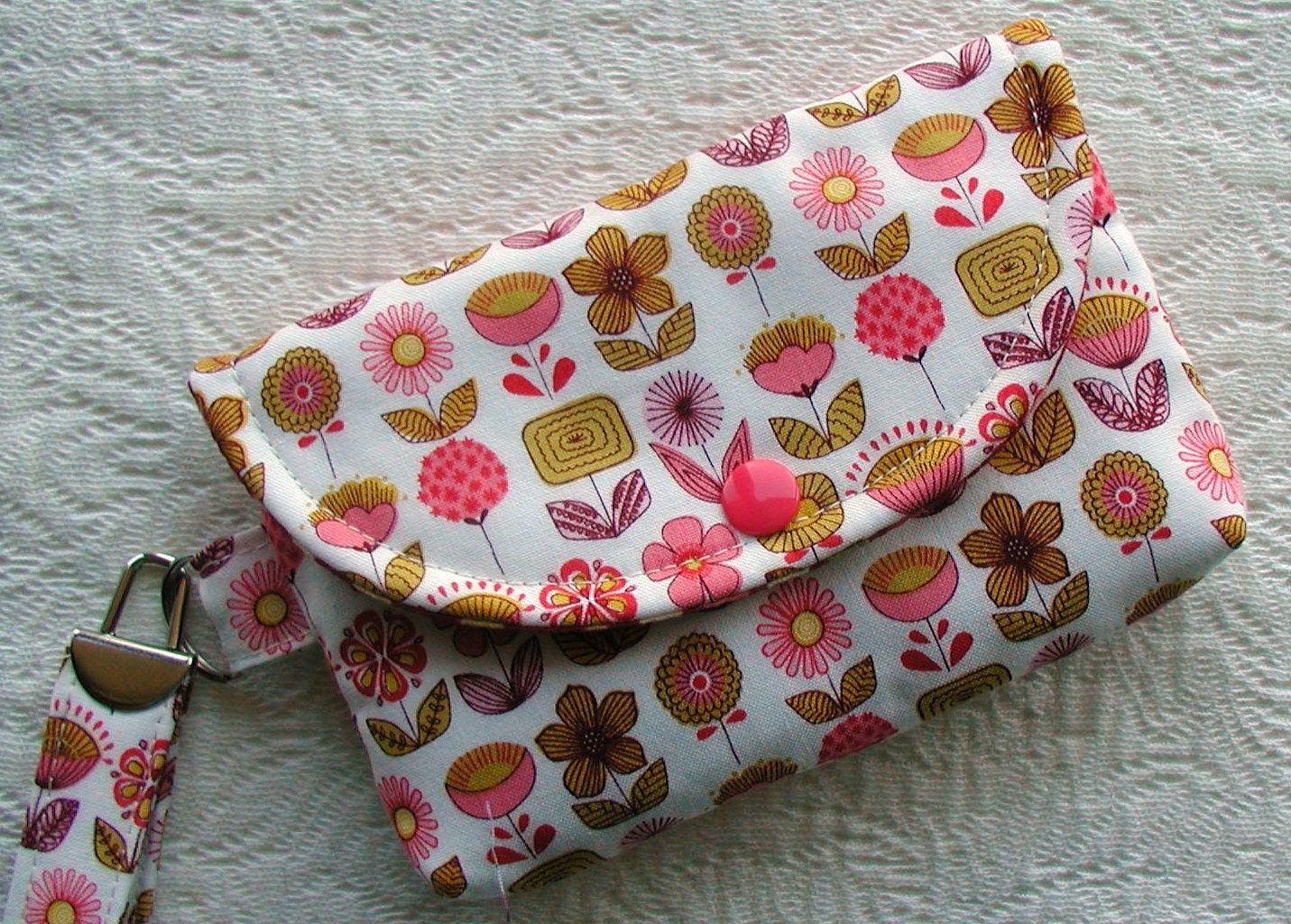 Medium Snap Wristlet ... Alexander Henry Mecca for Modern