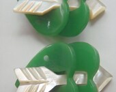 Rare Vintage Heart and Arrow Buttons bakelite celluloid MOP Green White