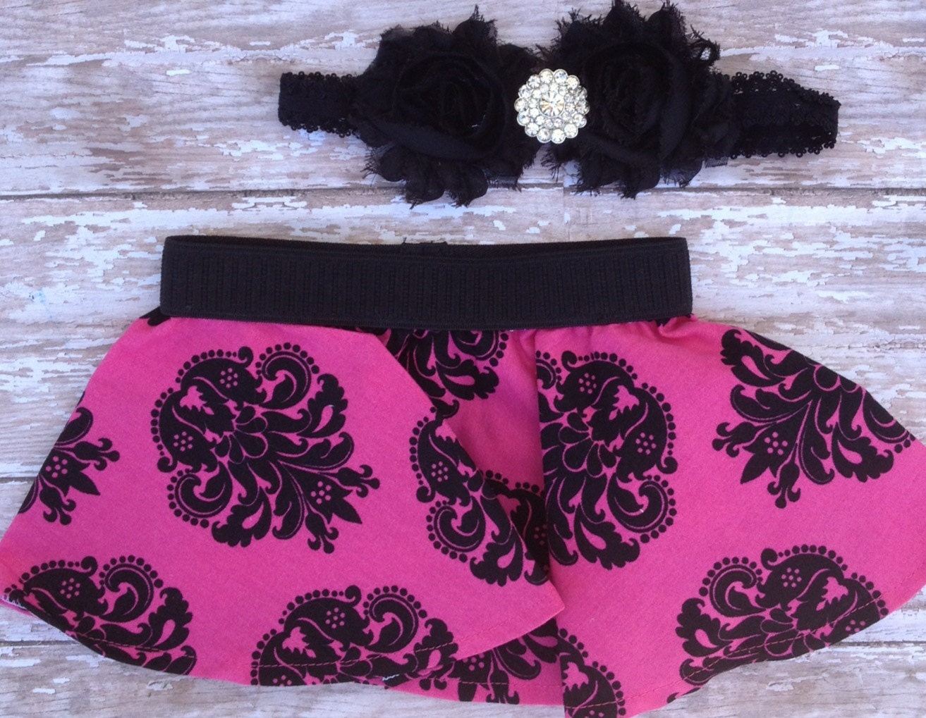 Baby twirl skit.. and coordinating shabby headband....Newborn skirt ..READY TO SHIPGreat for everyday wear..