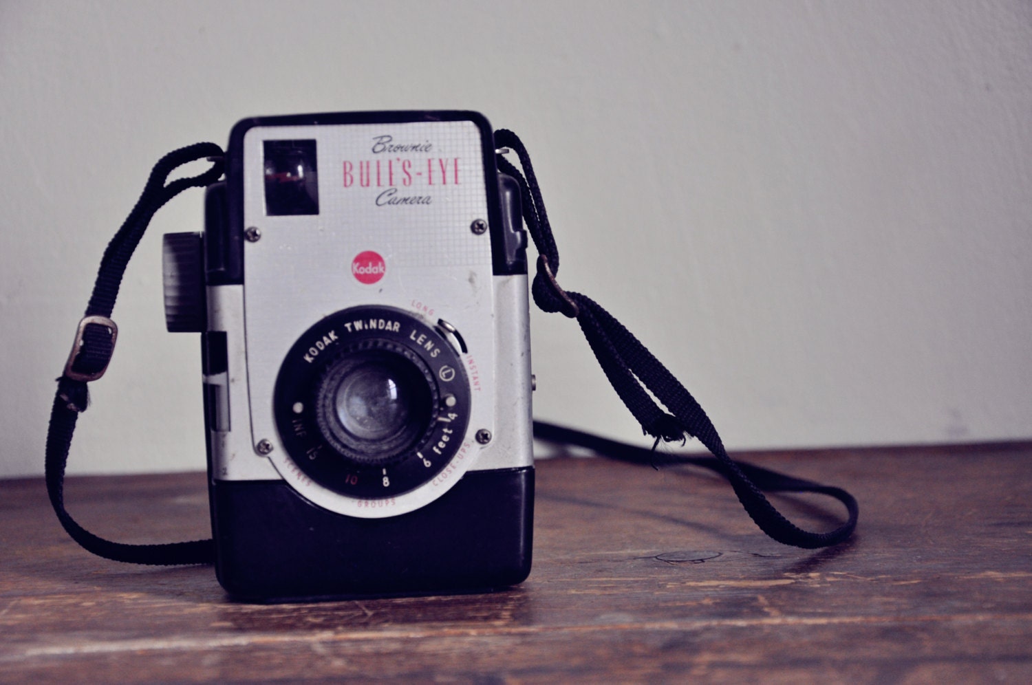 Vintage Kodak Brownie Bull's Eye Camera