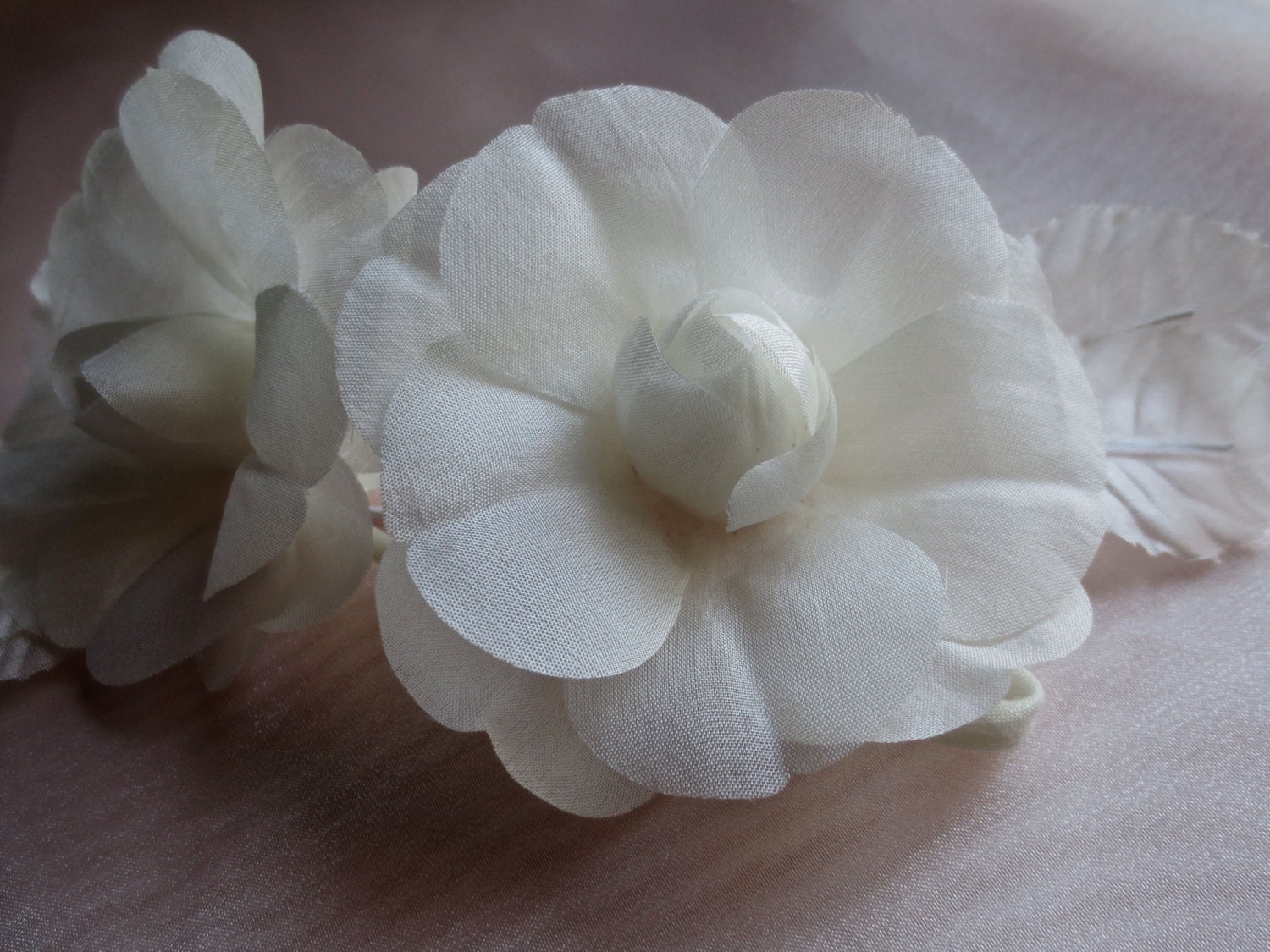 SALE Silk Rose Camellia in Ivory Cream for Bridal, Sashes, Headbands, Birdcage Veils, Corsages, Millinery