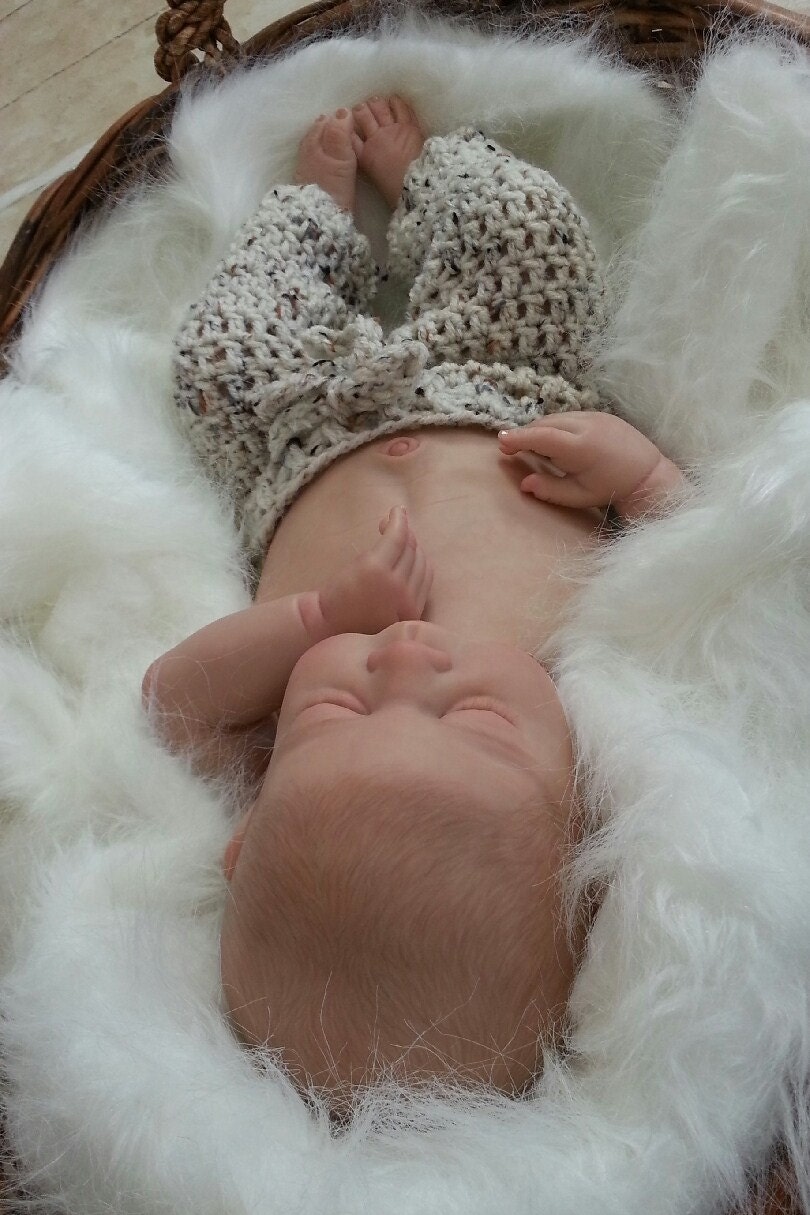 CROCHET PATTERN  - Digital Download Newborn Pants -  Great Photography Prop pattern - Longies