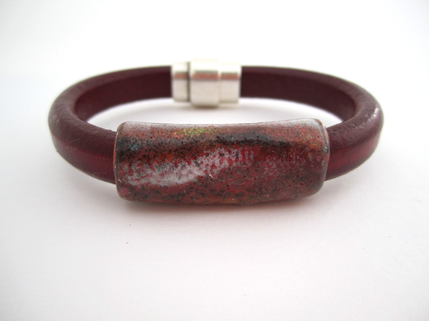 Regaliz Women's greek leather bracelet Industrial modern Red antique silver Bangle