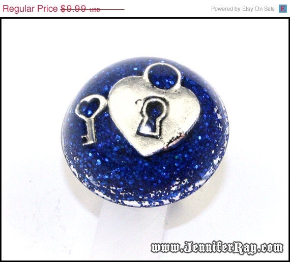 On Sale Heart Lock & Heart Key Blue Glitter Cocktail Resin Ring