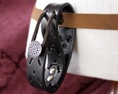 Mug hook Ren Faire belt loop Mug Frog,  stein hanger in Black and Pewter silver for SCA LARP Renfaire