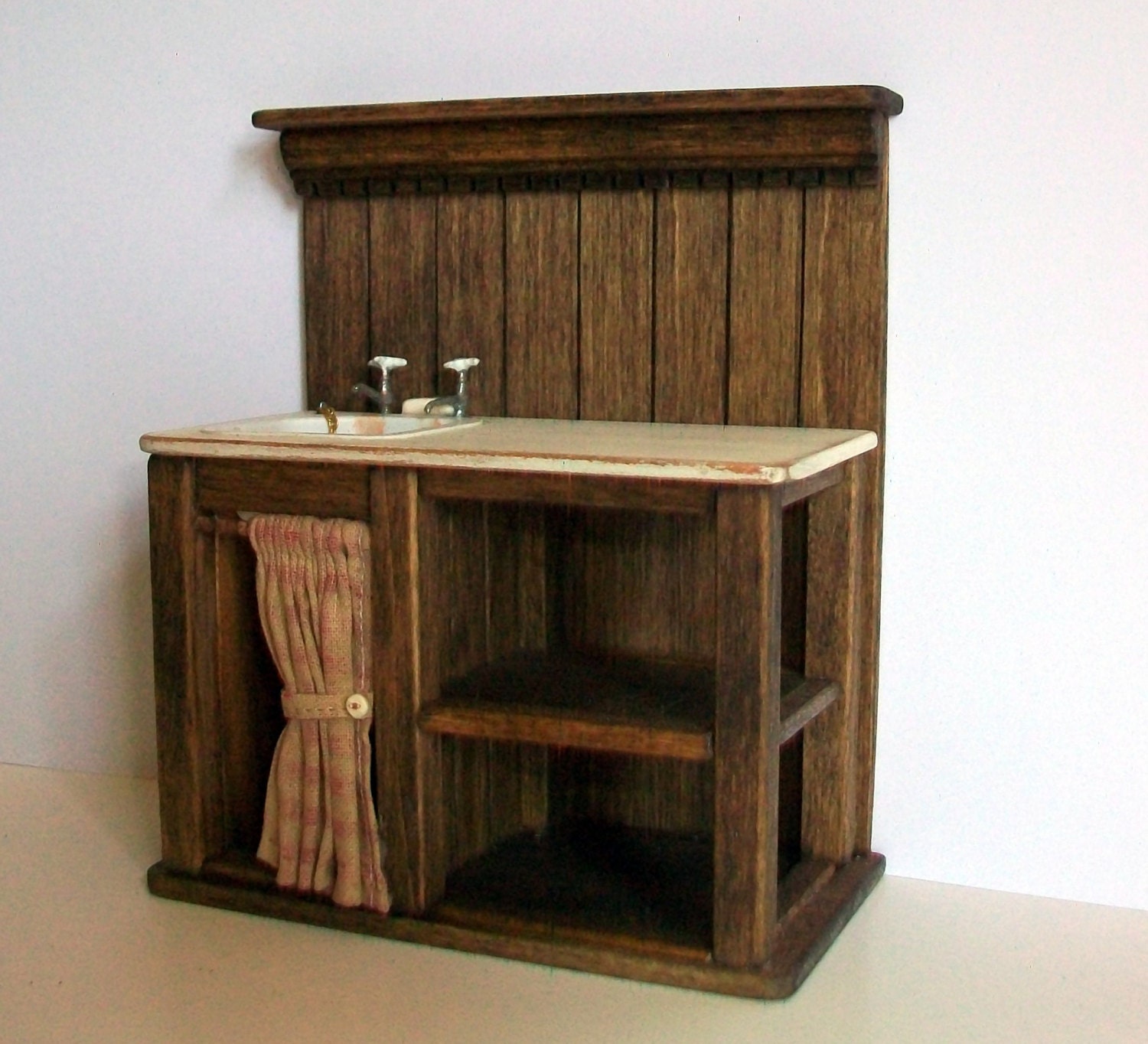 Miniature Kitchen Sink (1 inch dollhouse scale)