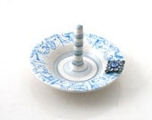 ceramic ring holder with blue rhinestone embellishment