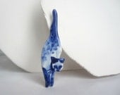 Cat - Blue and white porcelain Brooch - Hand made and hand painted Dutch Delftware