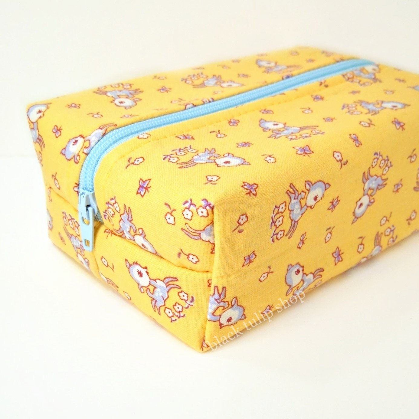 Kawaii Retro Deer Box Zipper Pouch Cosmetic Travel Bag Blue Fawn Bambi Light Yellow