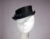 Sleek 'Yvette' Mini Top Hat