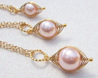 Mom Big Sister Little Sister Individual Pea Pod Pendants - Pink Pearls in Gold