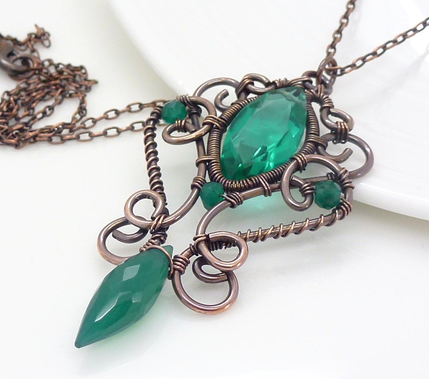 Copper necklace - Emerald green necklace, Dark green onyx gothic necklace, Copper wire wrapped jewelry, Handmade emerald green jewelry