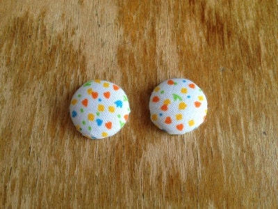 Tiny floral button earrings.  Spring has sprung