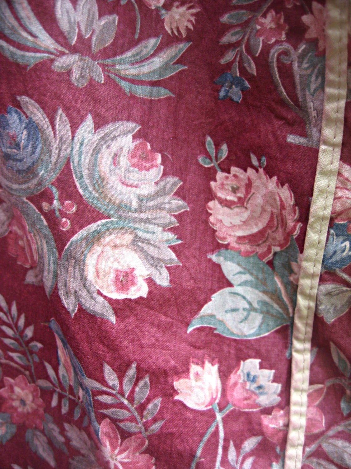 Vintage chintz roses dress bag, burgundy with zipper, Model Home Closet Accessories