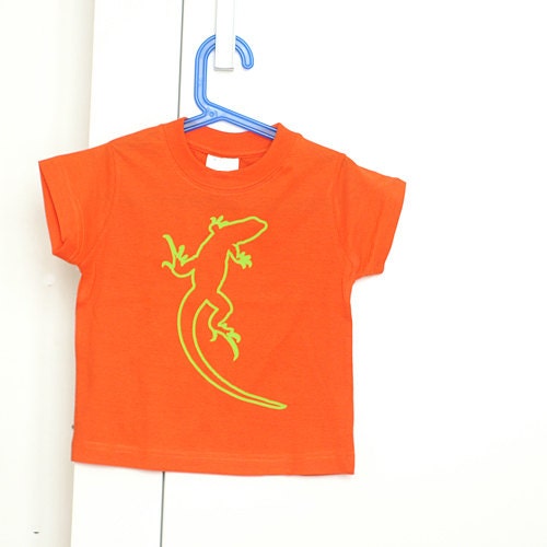 Orange and light green lizard