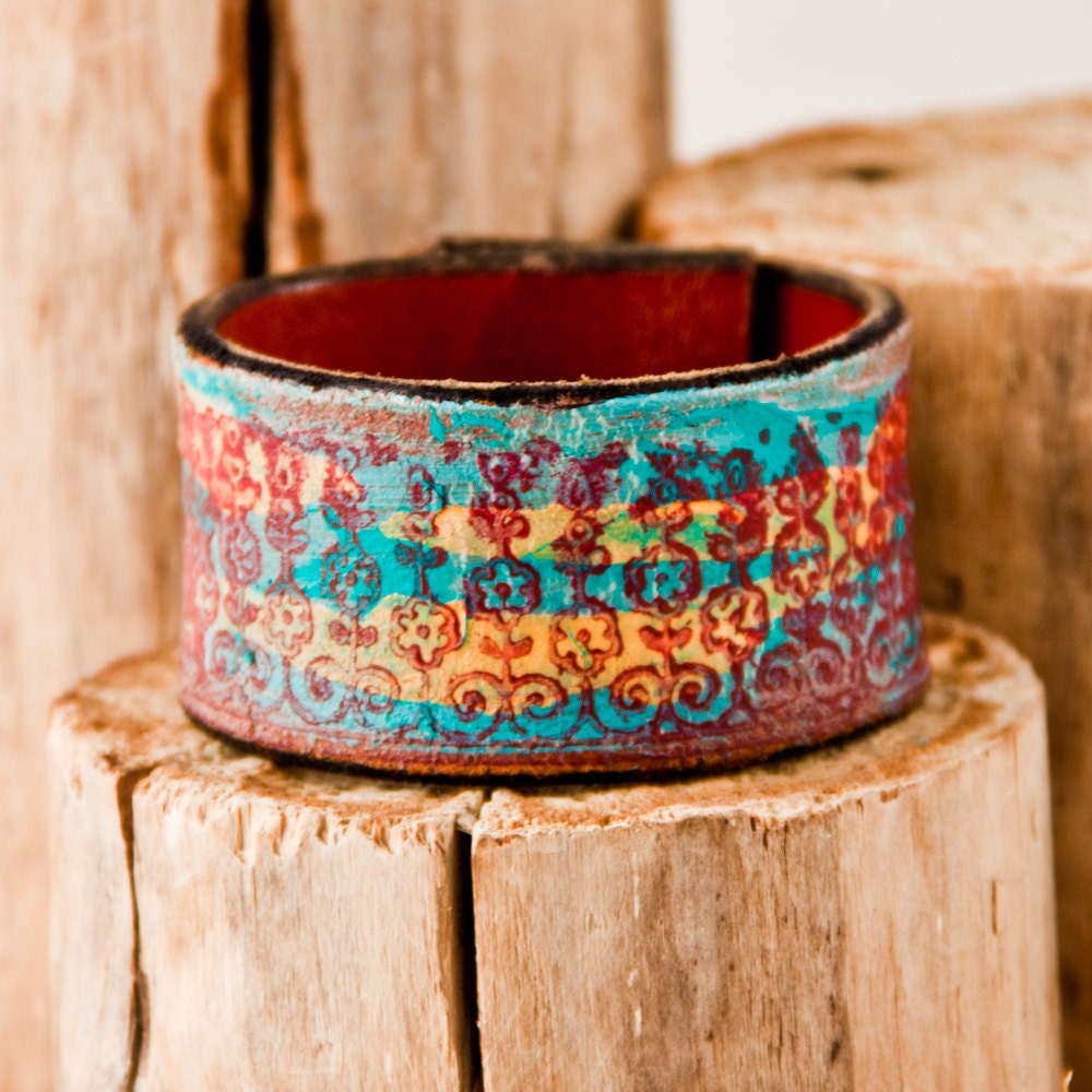 Leather Cuff / Women's Size Small - Petite - Feminine - OOAK Festival