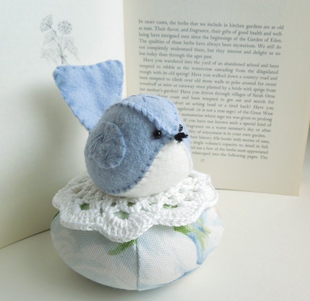 Periwinkle Blue Felt Bird on Floral Pincushion Tuffet